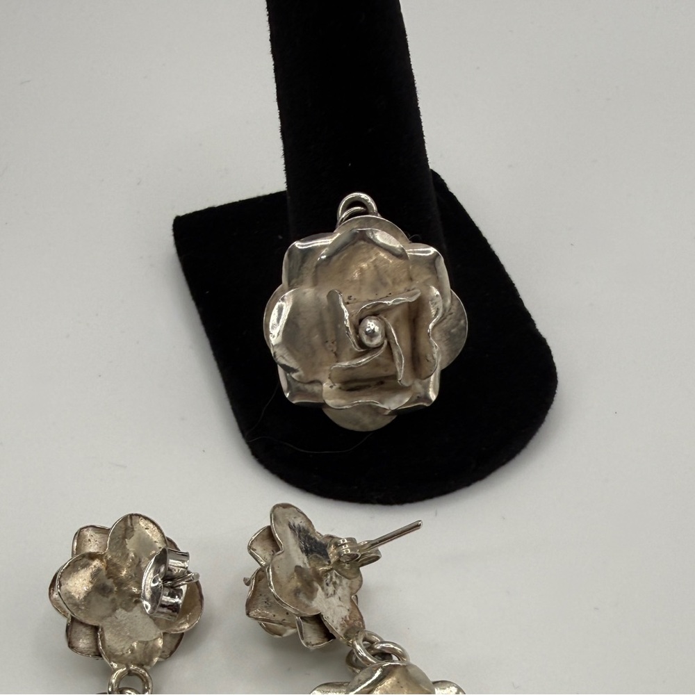VTG Mexican Sterling Silver Rose Dangling Earrings and Pendant. - Picture 3 of 14